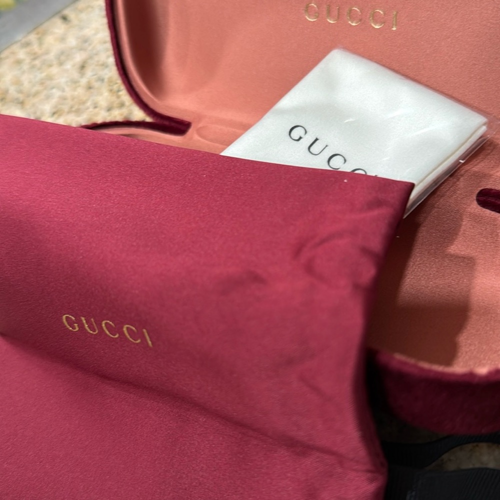 Red Gucci Velvet Hard Glasses Sunglasses Case